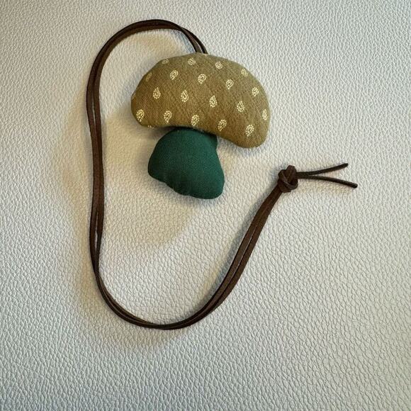 Mushroom Purse Charm KeyChain  Boho Flair NEW FAST SHIP - Picture 4 of 4